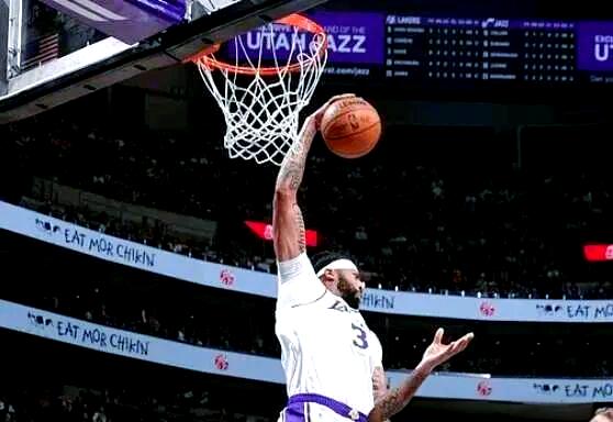 九游体育app-犹他爵士迎NBA常规赛关键赛，冲刺阶段调整名单，更衣室稳定，轮换策略成焦点的简单介绍