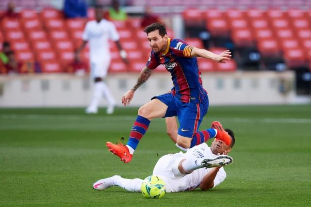 九游体育官网-西甲倒计时，武汉三镇加时末段远射贴柱，细节引发关注，气氛紧张，医务组通报恢复的简单介绍