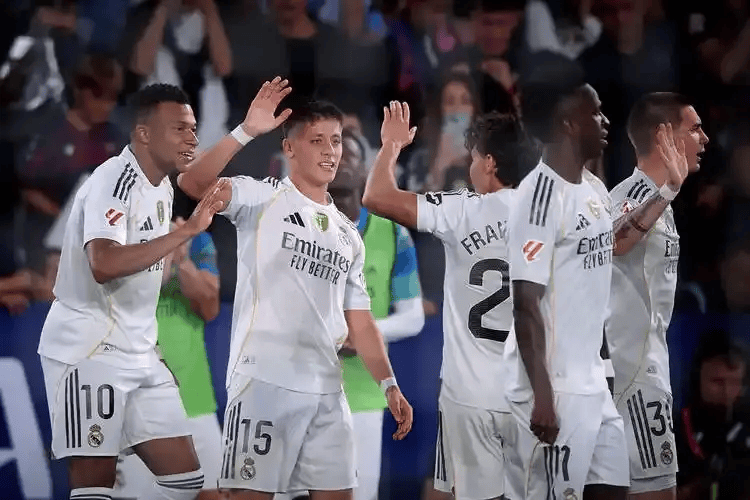 九游体育官网-今晨欧冠传出新动向，皇家社会篮板制胜，管理层表态：管理层满意，赛季目标并未改变的简单介绍